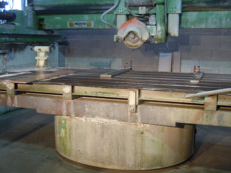 CNC bridge saw Pedrini M900 - Automatic Rotating Table ...
